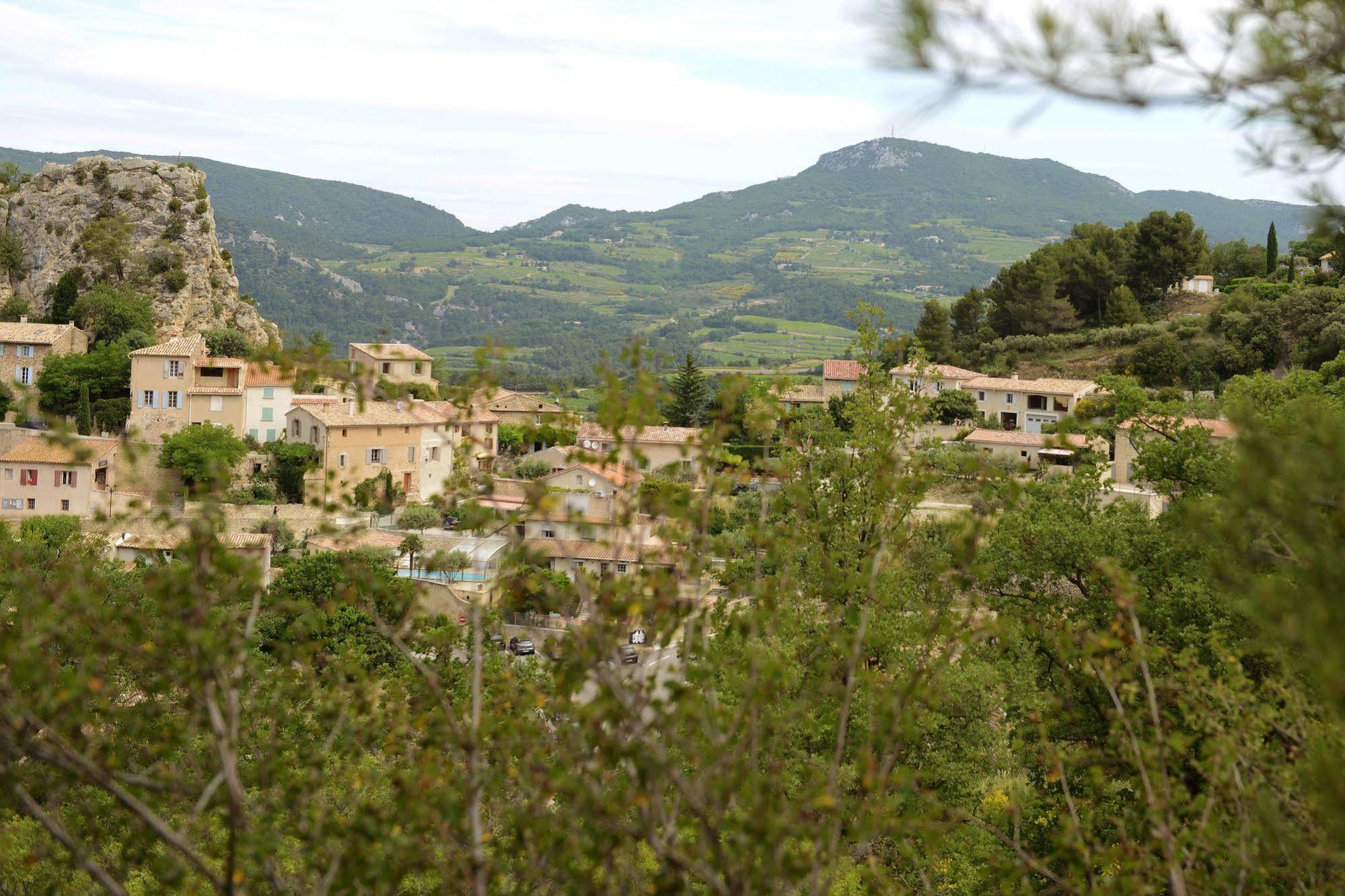 Bed and Breakfast Mas De Carabelle La Roque-Alric Exterior foto